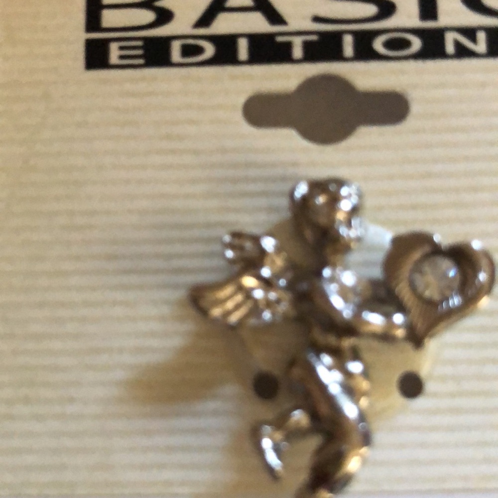 Angel pin silver cute 🥰